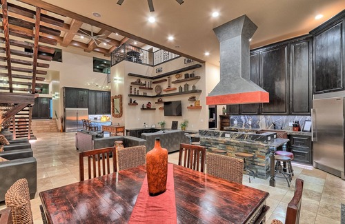 Apache Junction Casa | ** Capacidad para 50 personas 12 habitaciones 10 baños 12400 pies cuadrados (2) 5 estrellas Reunion familiar