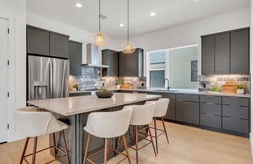 Riverside Casa | Sleeps 42! 2 Pools & Game Room 11BR near Downtown