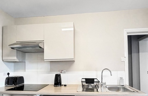 Grantham Apartamento | Sleeps 5-1Bedroom Apartment with Bath– Walking Distance to Grantham Town Centre!