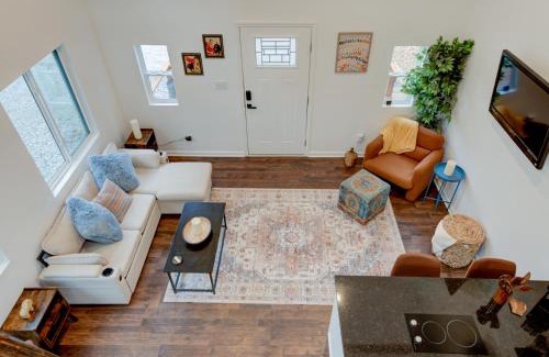 Beattyville Casa | Sleeps 5-6 Near RRG-Hot Tub-Nice Sunrise-Quiet