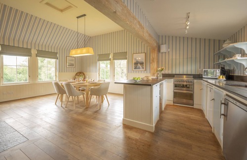 Nethy Bridge Cabaña | Sleeps 6 in 1 double bedroom and 2 twin rooms