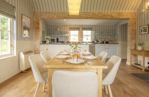 Nethy Bridge Cabaña | Sleeps 6 in 1 double bedroom and 2 twin rooms