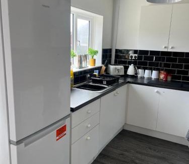 Milford Haven Casa | Sleeps 7