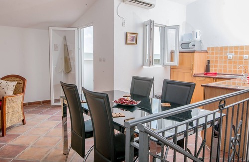Mrcevac Casa | Sleeps 8 /9 people. 2 apartments. Pool. Sea and mountain viewsi