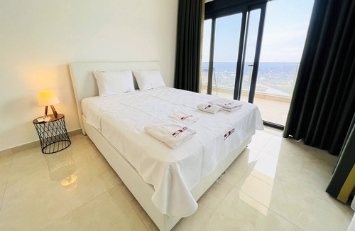 Seki Villa | Sleeps 8 Comfortable and Modern Villa - AWZ282