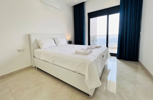 Seki Villa | Sleeps 8 Comfortable and Modern Villa - AWZ282
