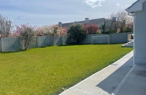 Dingle Cabaña | Capacidad para 8 personas en 4 dormitorios