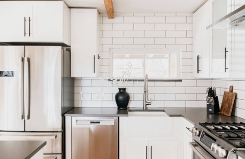 Barths Casa | Sleeps 8-Hot tub-Fire Pit-Grill-10min to DT