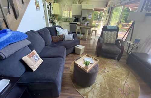 Hamlin Chalet De Esquí | Sleeps six humans + two dogs!