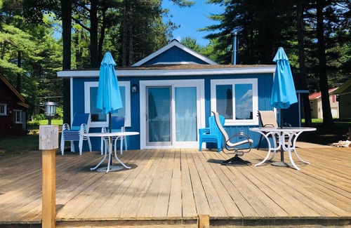 Bear Lake Cabaña | Duerme hasta 12 personas! Directamente en la prístina Sandy Bottom All Sports Lake!