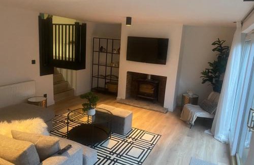 Houston Casa | Sleeps7-Parking-Garden-Patio