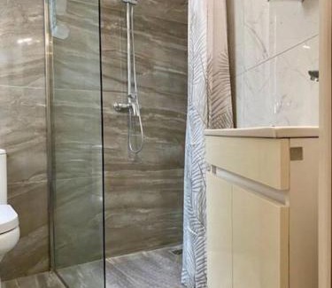 Tower Road Apartamento | Sliema, Stylish 1 Bedroom Apartment with Parking.