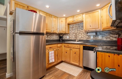 Basye Condominio | Slippery Slope (#231) | Ski/Bike/Golf | On ski slope | Triple-decker bunk beds!