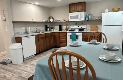 Prudenville Casa | Sloanhouse, Centrally located with Houghton Lake views
