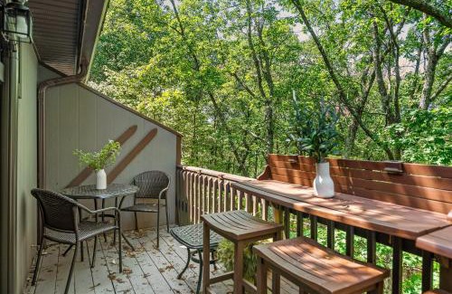 Village at Camelback Casa | Slope Lodge Prime Skiing Location Indoor Pool Hot Tub Sauna Private Deck
