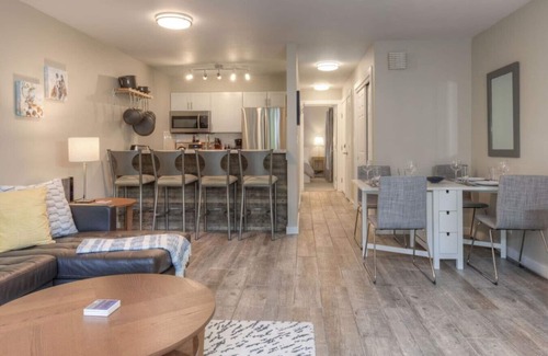 Big Sky Condominio | Slope Side Vacation Home ¡A solo pasos de ascensores! Servicios de lujo ¡FREEWIFI Y MÁS!