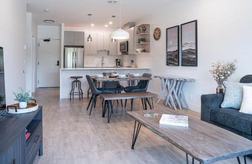 Revelstoke Apartamento | Slopes and Greens by Revelstoke Vacations
