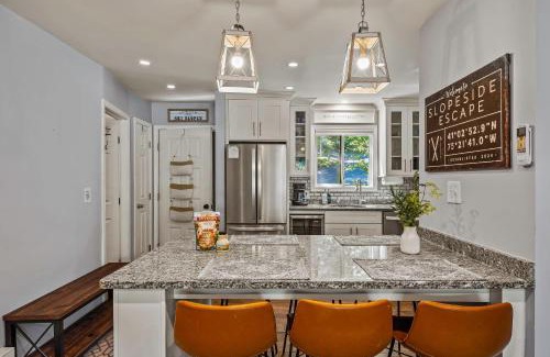 Village at Camelback Casa | Slopeside Escape by AvantStay Walk to Ski Lifts Arcade Games Shuffleboard