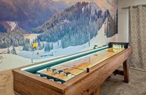 Village at Camelback Casa | Slopeside Escape by AvantStay Walk to Ski Lifts Arcade Games Shuffleboard