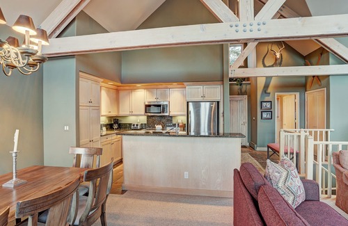 Beaver Creek Condominio | Slopeside Living - 3br 4ba At Pines Lodge 3 Bedroom Condo by RedAwning