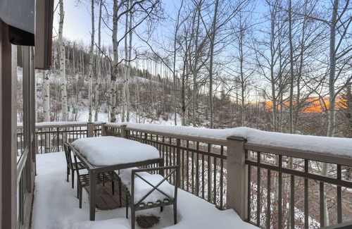 Beaver Creek Condominio | Slopeside Living - 3br 4ba At Pines Lodge 3 Bedroom Condo by RedAwning