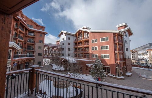 Crested Butte Condominio | Slopeside Studio Unit With Kitchenette Studio Bedroom Condo - No Cleaning Fee! by RedAwning