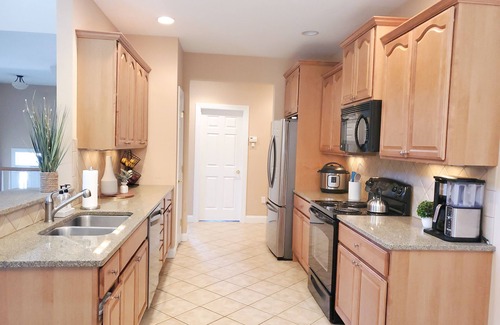 Pittsfield Casa | Slopeside View: Airy, Luxury Condo with Pool. Minutes from it all!