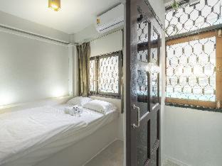 Talat Yot Hostal | Sloth Hostel Khaosan