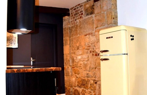 Laon Apartamento | Slow Tourism in the historic center of Laon: Terrace, Garden and Bbq