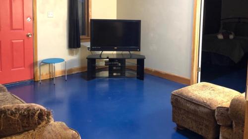 Mendenhaven Apartamento | Sluice Box - Affordable, Convenient, and near Mendenhall Glacier- DISCOUNTS ON TOURS!