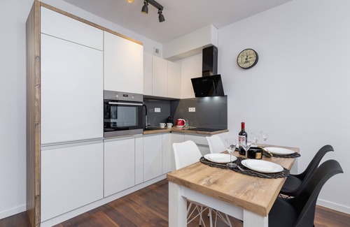 Podgorze Apartamento | Slusarska Apartment Cracow by Renters
