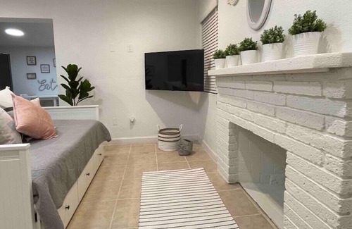 South Miami Casa | SM CasaGrande South Miami. Cozy, Spacious, Central
