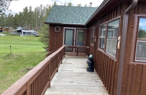 Deadwood Cabina | Smack dab in the middle of the Black Hills