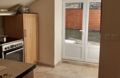 Roche-Saint-Secret Casa | Small apartment with private indoor pool