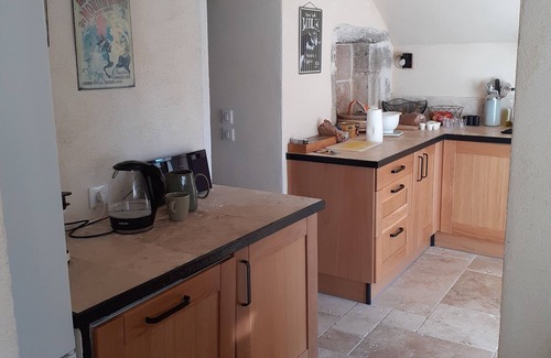 Roche-Saint-Secret Casa | Small apartment with private indoor pool
