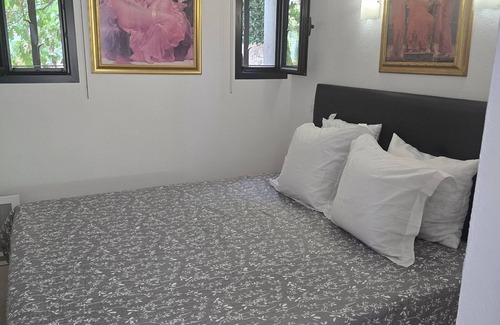 California - Pezou Cabina | Small bungalow in a villa high above Cannes