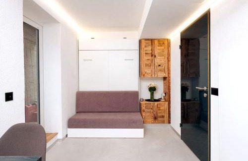 Montana Apartamento | Small but WOW! Studio with pool @ the central lake