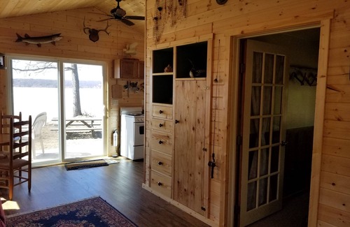Stone Lake Cabina | Small cabin on Musky Bay, Lac Court Oreilles 14 miles south of Hayward WI