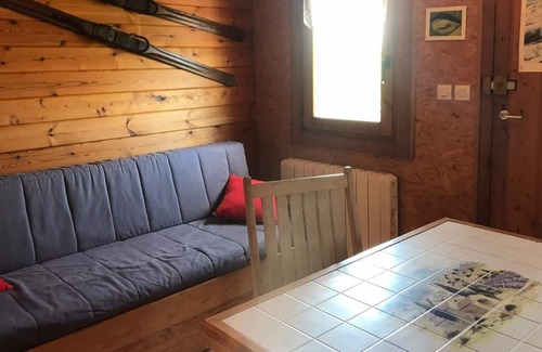 Saint-Nectaire Chalet De Esquí | Small chalet hut with balcony, exceptional view of the Sancy massif