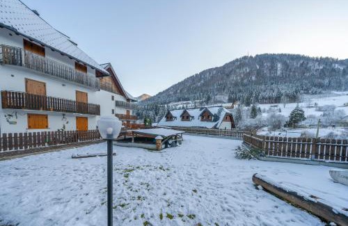 Tarvisio Apartamento | Small & Charming Apt - Overlooking the Alps