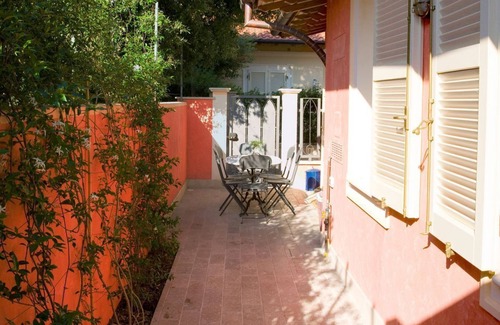 Forte dei Marmi Casa | Pequeña casa con encanto en Forte dei Marmi con la playa