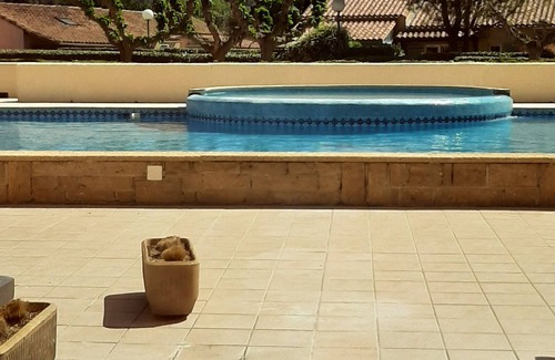 Eyguieres Casa | Small, comfortable house in a private residence.
