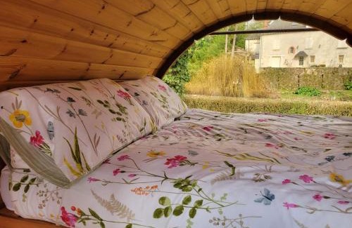 Abilly Casa | Small cosy Bluebell cabin in the French countryside