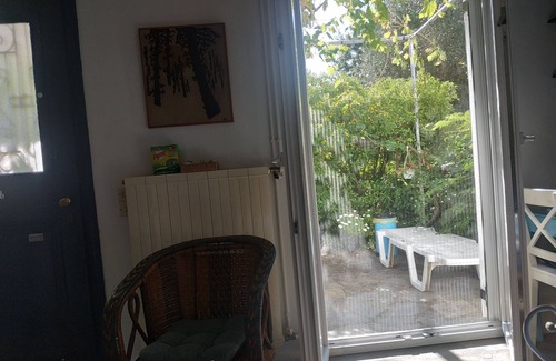 Agios Ioannis Apartamento | Small cosy studio located in a completely green area