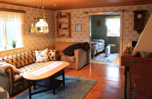 Holmsjo Casa | Pequeña casa de campo en el sur de Stone Lake, Nueva 3 mil al norte de Karlskrona
