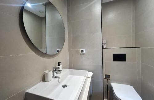 Gauthier Apartamento | Small Cozy Nest in Quiet Area - Central with Balcony