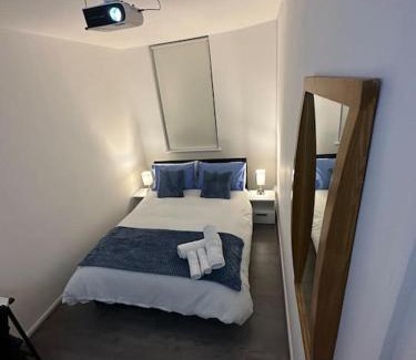 Weavers Casa | Small cozy private bedroom zone1