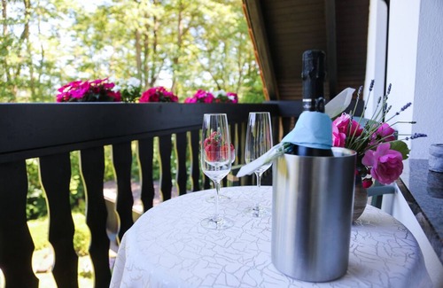 Buckow Chalet De Esquí | Small and very individual chalet with a special charm right on the lake...