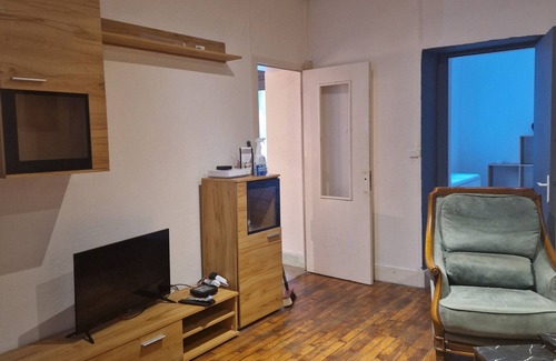 Dole Apartamento | Small furnished apartment close to shops and tourist attractions