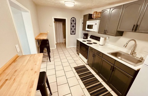 Ucon Apartamento | Small Group Apartment in Century-Old Building Apt#4